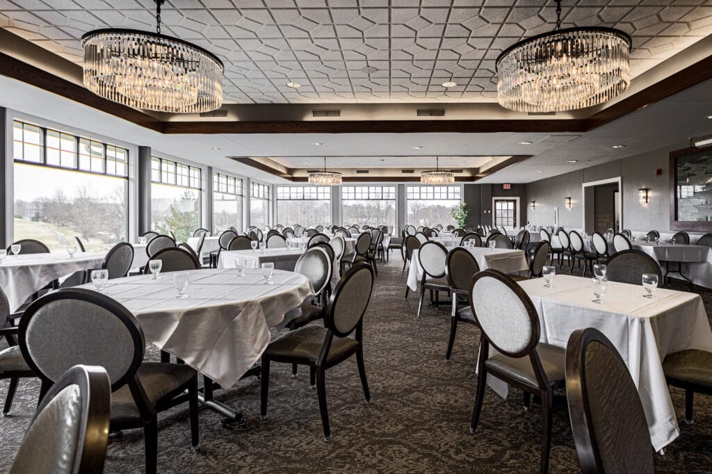 Photo of La Crosse Country Club Ballroom by La Crosse Photographer Jeff Wiswel of J.L. Wiswell Photography